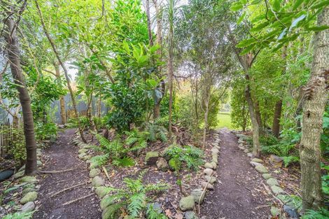 Photo of property in 33 Miro Street, Trentham, Upper Hutt, 5018