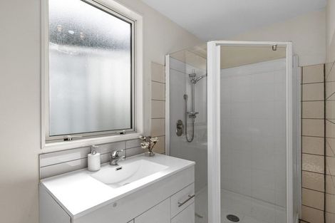 Photo of property in 32 Dart Place, Fernhill, Queenstown, 9300