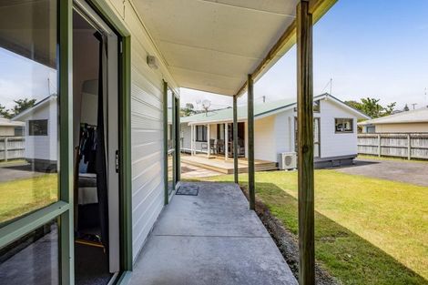 Photo of property in 23 Rospeath Crescent, Spotswood, New Plymouth, 4310