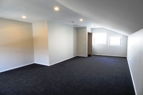 Photo of property in 213 Hobsonville Point Road, Hobsonville, Auckland, 0616