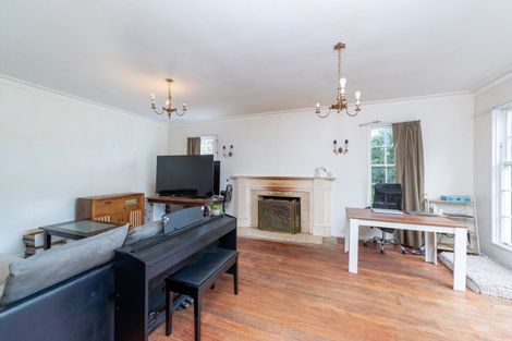 Photo of property in 22 Chatsworth Road, Silverstream, Upper Hutt, 5019