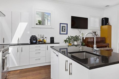 Photo of property in 109 Constable Street, Newtown, Wellington, 6021