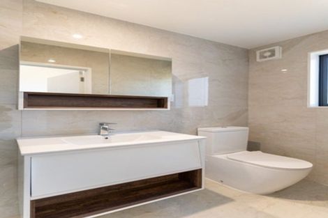 Photo of property in 5 Rangimarie Close, Opaheke, Papakura, 2113