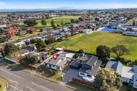 Photo of property in 7a Seaspray Drive, Mount Maunganui, 3116