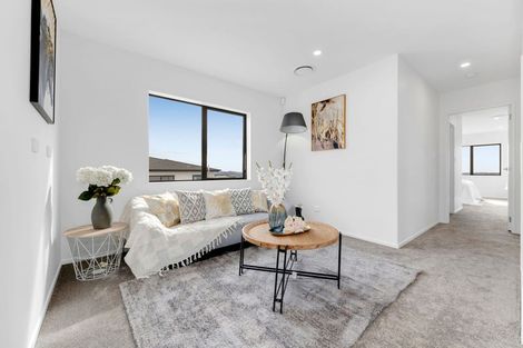 Photo of property in 12 Elevation Street, Flat Bush, Auckland, 2019