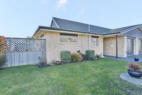 Photo of property in 3 Reeves Road, Rangiora, 7400