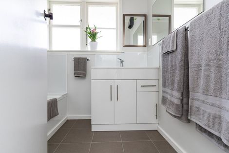 Photo of property in 22 Moheke Avenue, Roslyn, Palmerston North, 4414