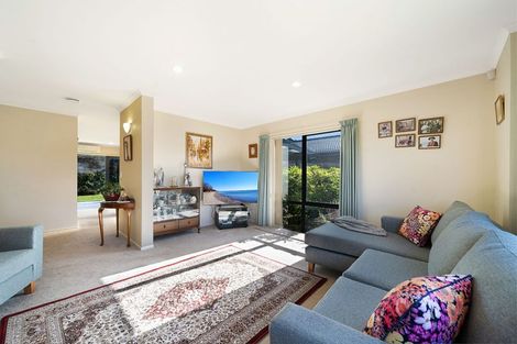 Photo of property in 4 Russett Grove, Henderson, Auckland, 0612