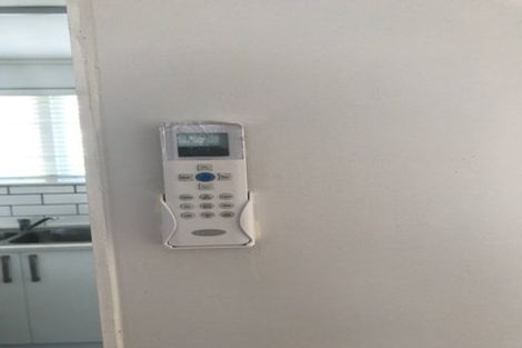 Photo of property in 2/8 James Road, Manurewa, Auckland, 2102