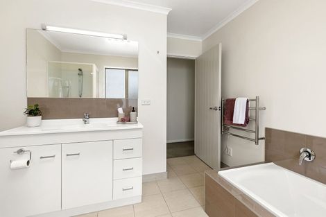 Photo of property in 177 Woodman Drive, Tawa, Wellington, 5028