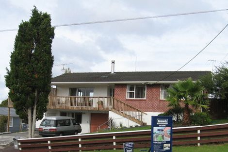 Photo of property in 3 Lowtherhurst Road, Massey, Auckland, 0614