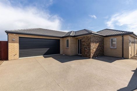 Photo of property in 5 Glenbarr Lane, Broomfield, Christchurch, 8042