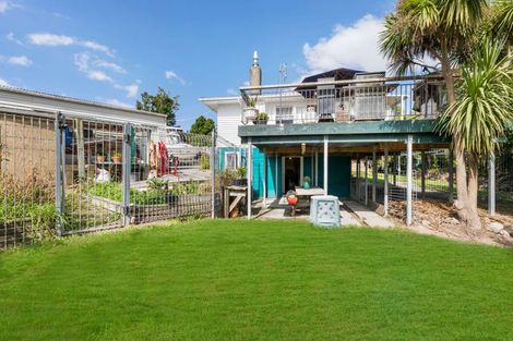 Photo of property in 26 Kaikoura Street, Henderson, Auckland, 0612