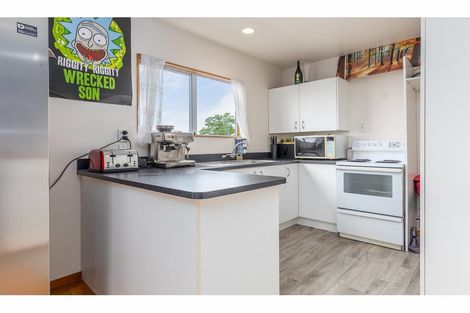 Photo of property in 12a Jean Place, Stanmore Bay, Whangaparaoa, 0932