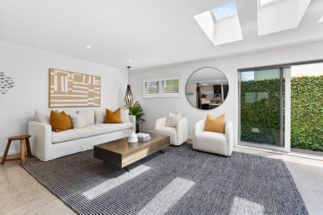 Photo of property in 123 Waghorne Street, Ahuriri, Napier, 4110