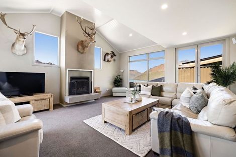 Photo of property in 6a Lancewood Lane, Queenstown, 9300