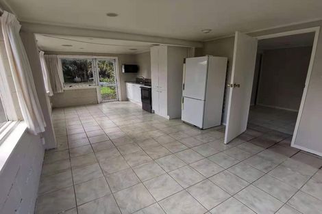 Photo of property in 48 Merani Street, Belmont, Auckland, 0622