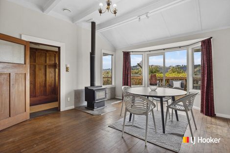 Photo of property in 32 Adderley Terrace, Ravensbourne, Dunedin, 9022