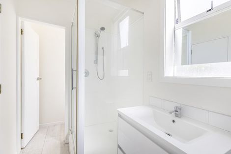 Photo of property in 76u9 Freyberg Street, Lyall Bay, Wellington, 6022