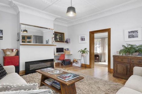 Photo of property in 152 Glenpark Avenue, Maryhill, Dunedin, 9011