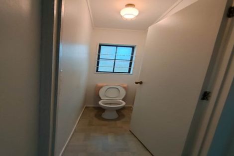 Photo of property in 74 Godley Road, Green Bay, Auckland, 0604