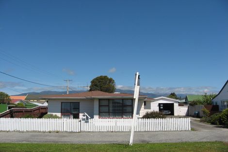 Photo of property in 6 Fonblanque Street, Westport, 7825