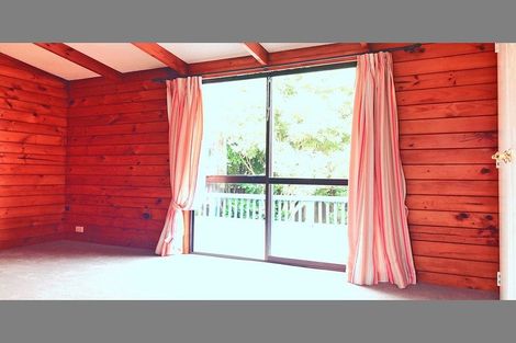 Photo of property in 49 Larnoch Road, Henderson, Auckland, 0610