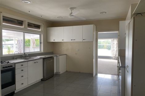 Photo of property in 32 Grove Road, Papakura, 2110