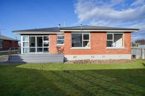 Photo of property in 1/60 Smythe Road, Henderson, Auckland, 0612