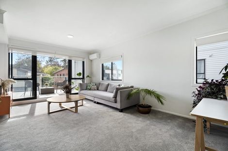 Photo of property in 3/11 Carlos Drive, Flat Bush, Auckland, 2016