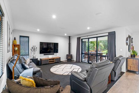 Photo of property in 39 Kendallvale Drive, Waiuku, 2123