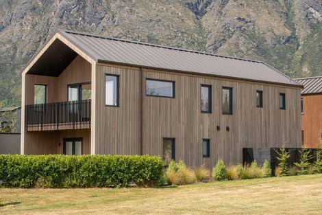 Photo of property in 22 Soudley Court, Jacks Point, Queenstown, 9371