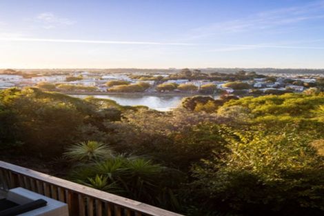 Photo of property in 12 Hipango Terrace, Durie Hill, Whanganui, 4500