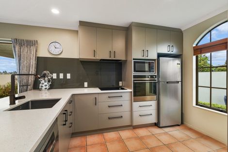 Photo of property in 285unit Vaughan Road, Owhata, Rotorua, 3010