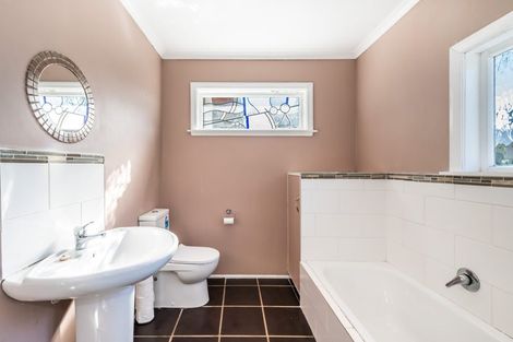 Photo of property in 3 Wairere Grove, Paraparaumu, 5032