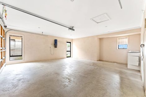 Photo of property in 42 Parkwood Crescent, Gulf Harbour, Whangaparaoa, 0930