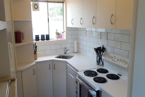 Photo of property in Windsor Court, 340u2 Tinakori Road, Thorndon, Wellington, 6011