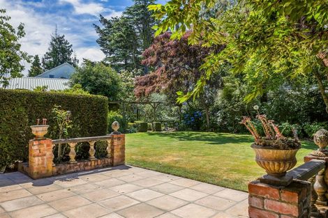 Photo of property in 120 Aorangi Road, Bryndwr, Christchurch, 8053