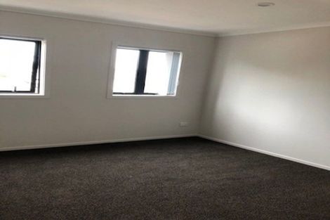 Photo of property in 2/9 Marlene Avenue, Te Atatu South, Auckland, 0610