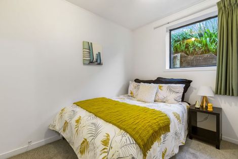 Photo of property in 2/78 Seaview Road, Castor Bay, Auckland, 0620