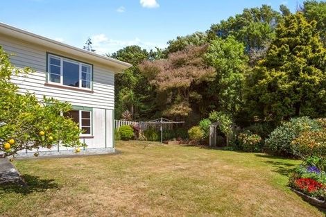 Photo of property in 52 Chester Road, Tawa, Wellington, 5028