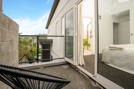 Photo of property in 49 Bassett Road, Johnsonville, Wellington, 6037