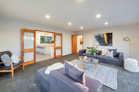 Photo of property in 86 Seaview Road, Glenfield, Auckland, 0629