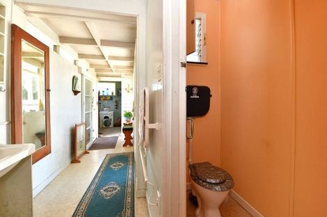 Photo of property in 35 Kowhai Street, Helensville, 0800