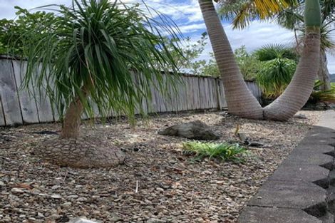 Photo of property in 60 Cabeleigh Drive, Helensville, 0800