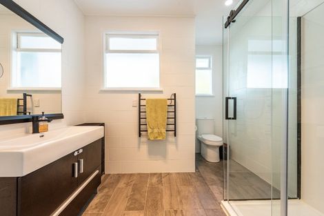 Photo of property in 3 Martin Street, Waikanae, 5036