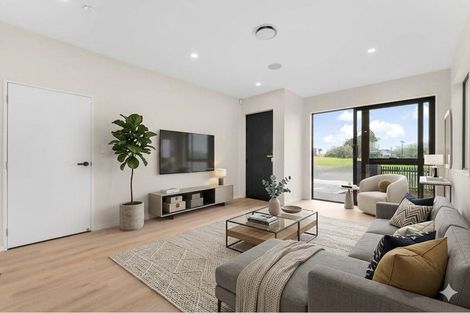 Photo of property in 12 Harbourside Parade, Hobsonville, Auckland, 0616