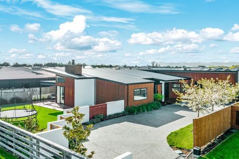 Photo of property in 14 Claw Place, Rolleston, 7615