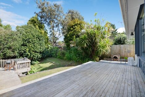 Photo of property in 45 Cron Avenue, Te Atatu South, Auckland, 0610