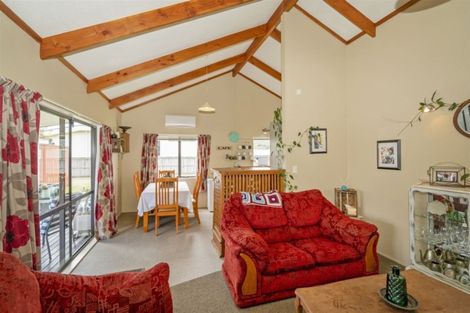 Photo of property in 10 Joan Gaskell Drive, Whitianga, 3510